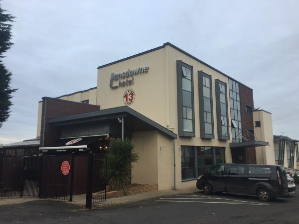 Landsdowne Hotel Front